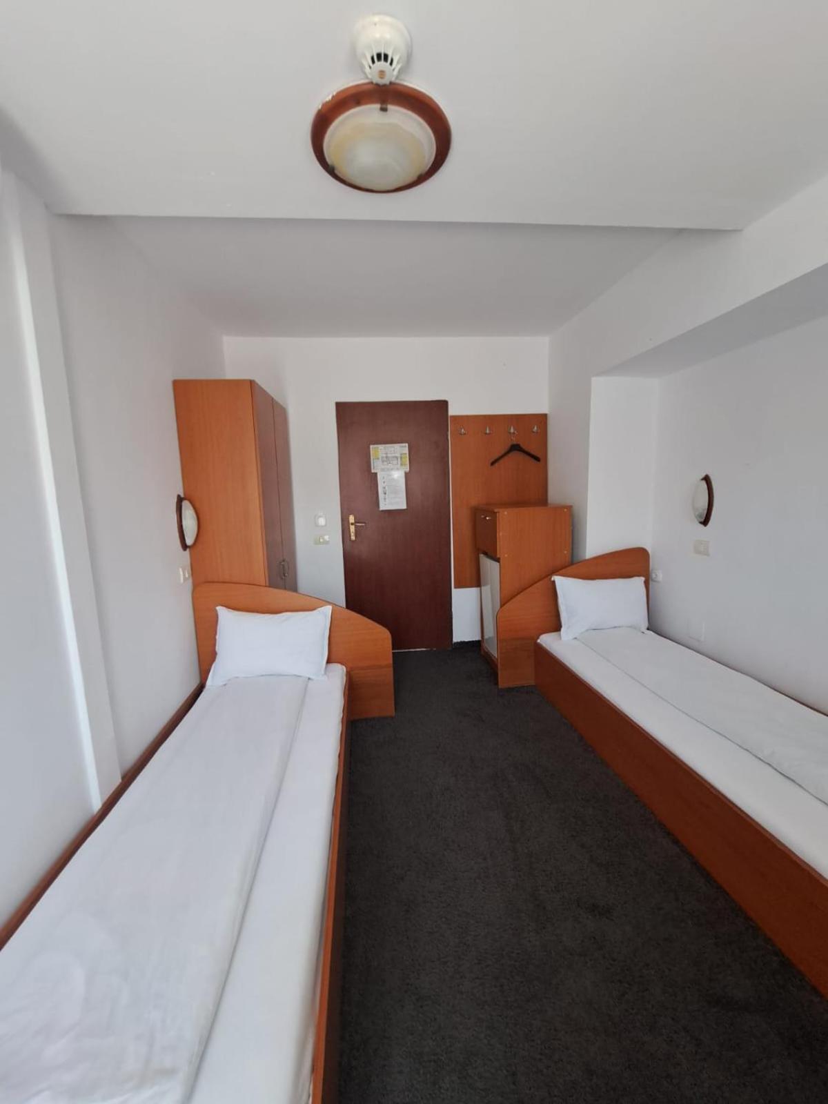 Hotel Pescarus Port ビカズ エクステリア 写真