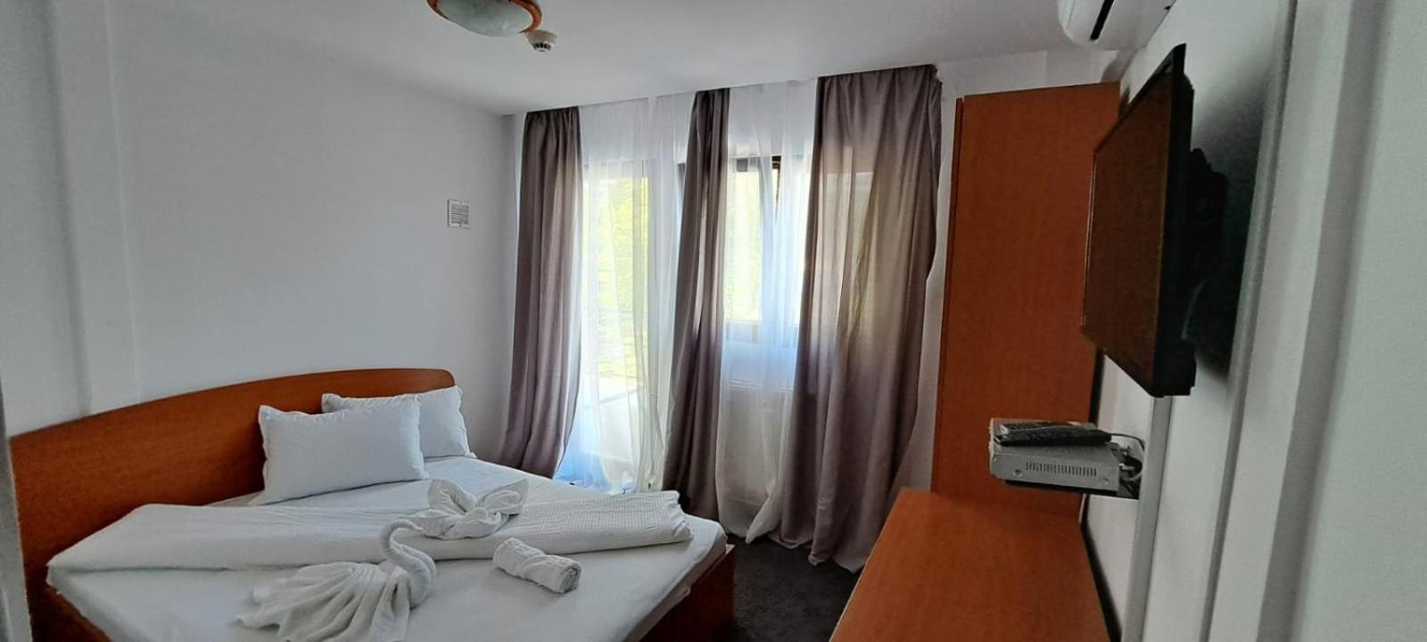 Hotel Pescarus Port ビカズ エクステリア 写真