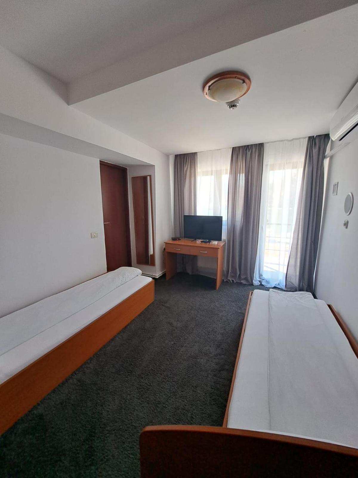 Hotel Pescarus Port ビカズ エクステリア 写真