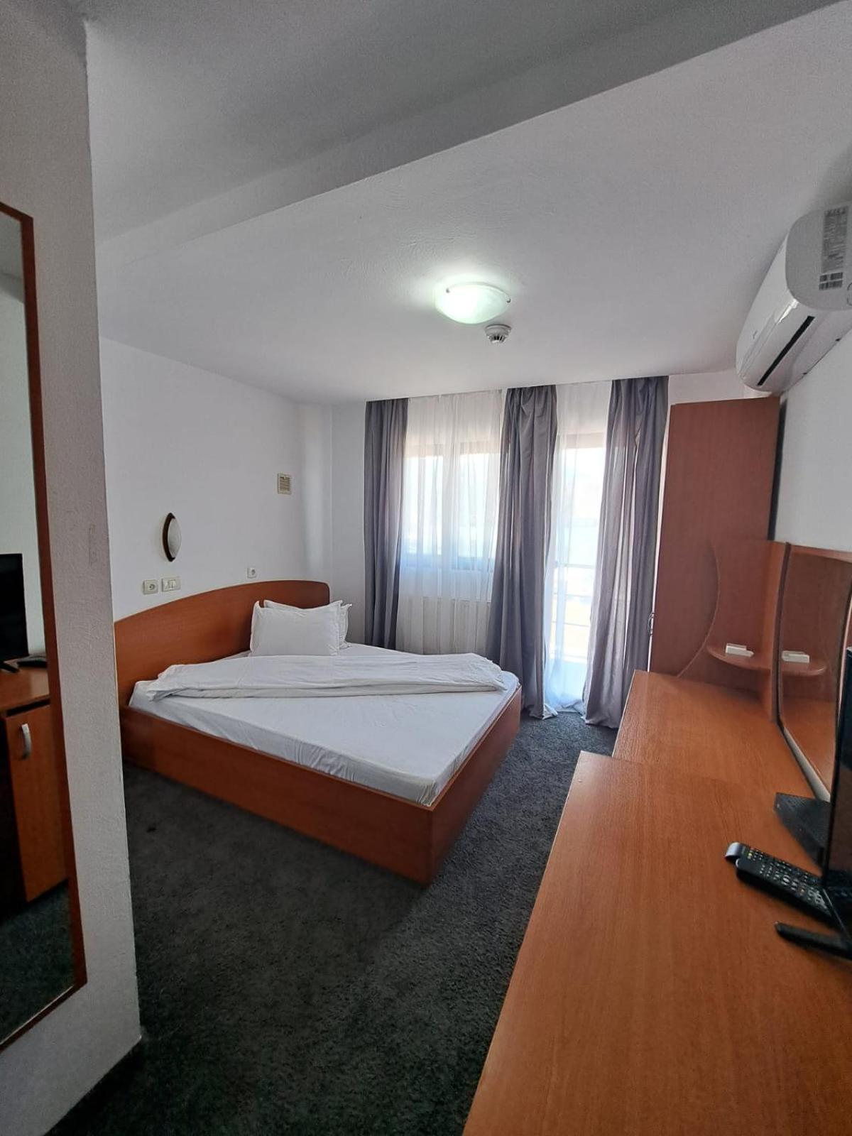 Hotel Pescarus Port ビカズ エクステリア 写真