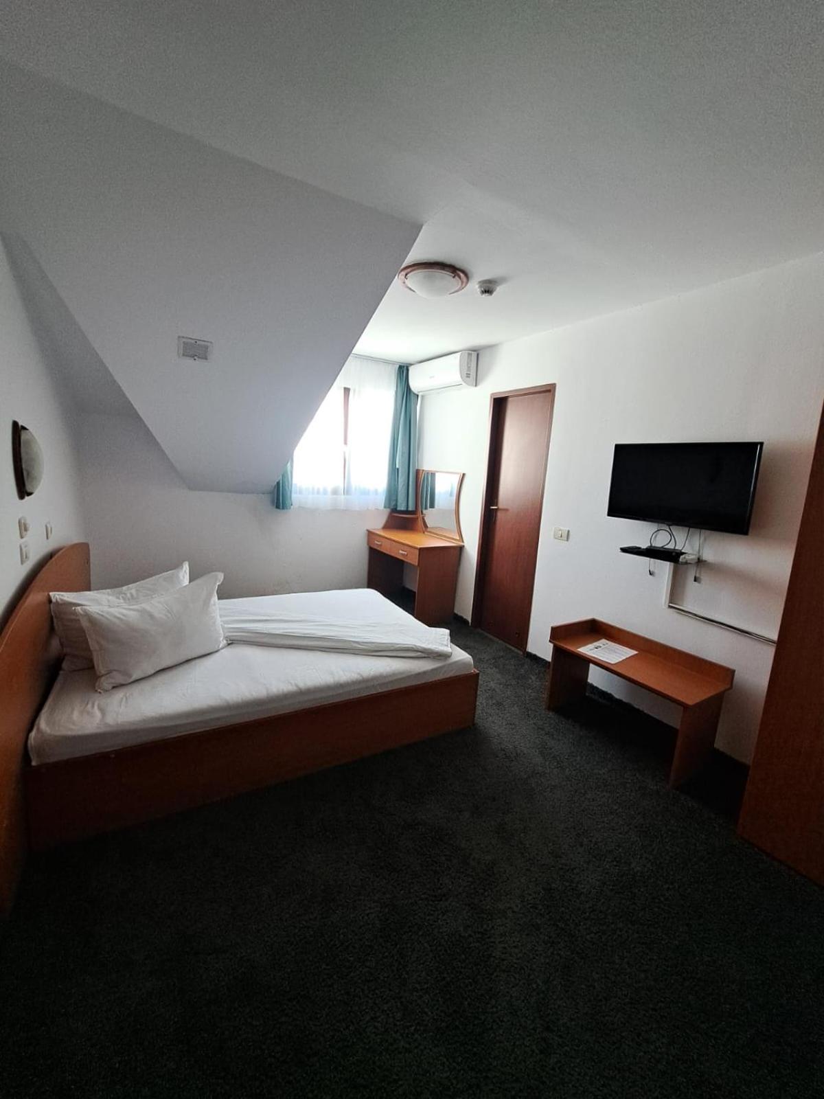 Hotel Pescarus Port ビカズ エクステリア 写真